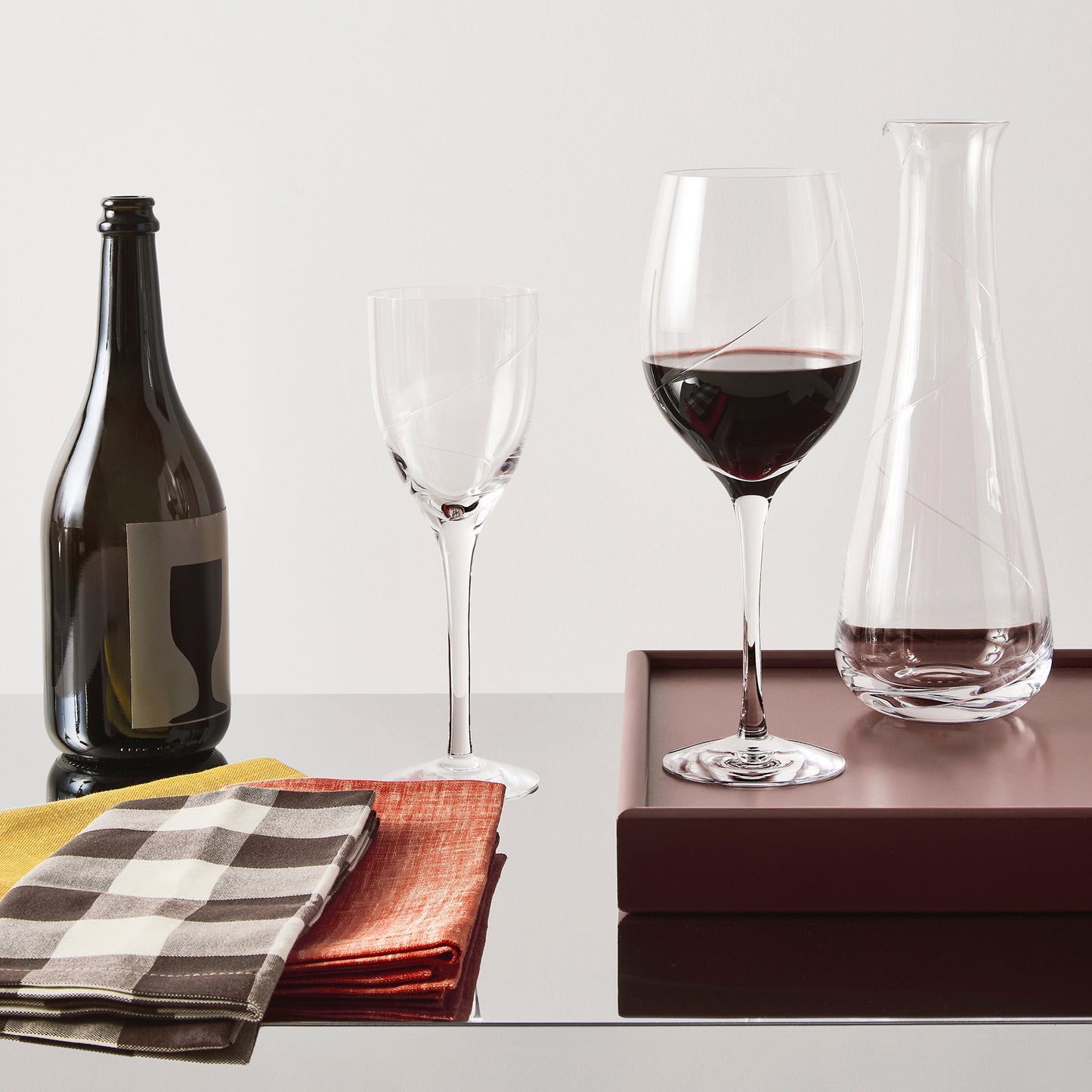Line Carafe