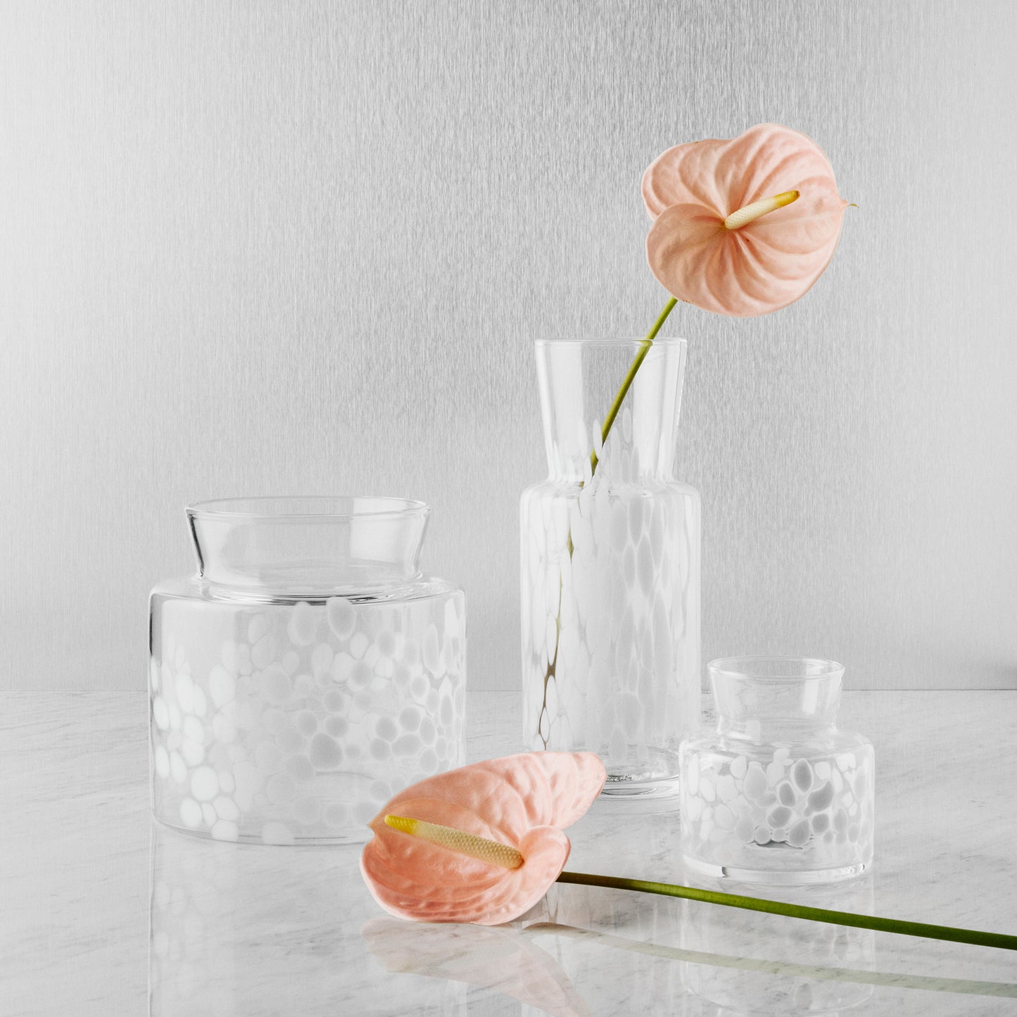 Meadow Vase Winter Wide