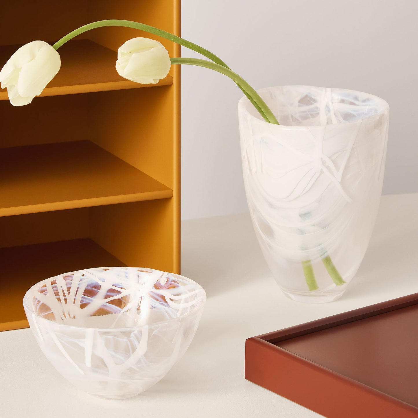 Contrast Vase White/White