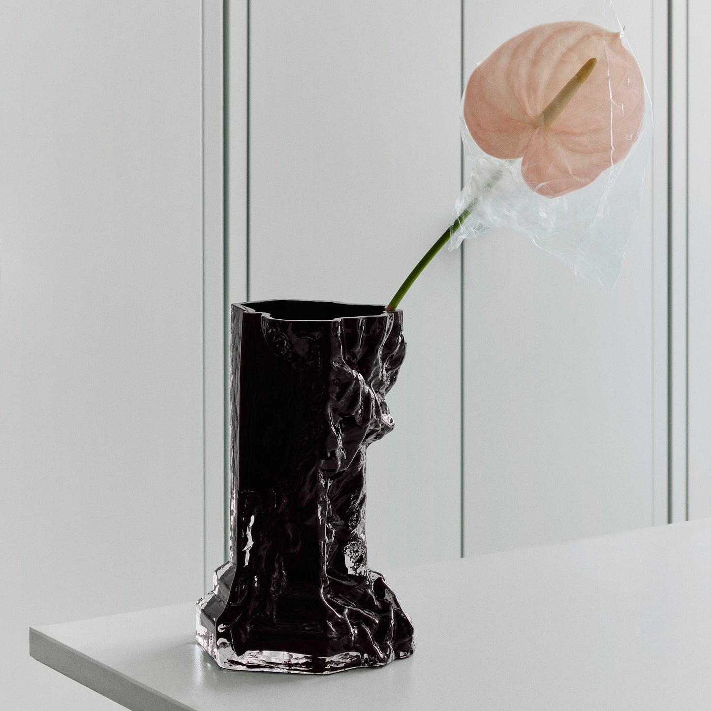 Rocky Baroque Vase Black Small